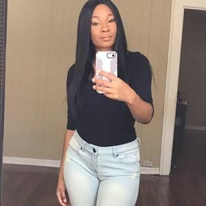 Meet your Posher, Deondra